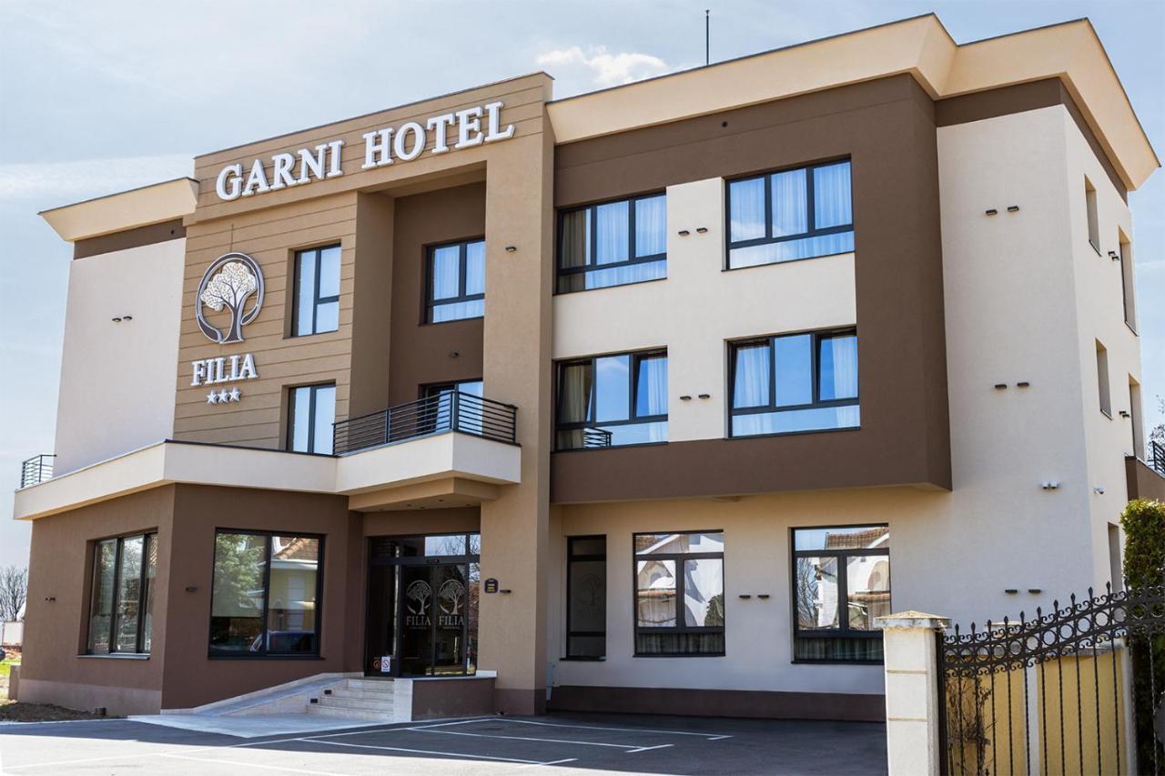 New Garni Hotel Filia Nova Pazova Exterior foto